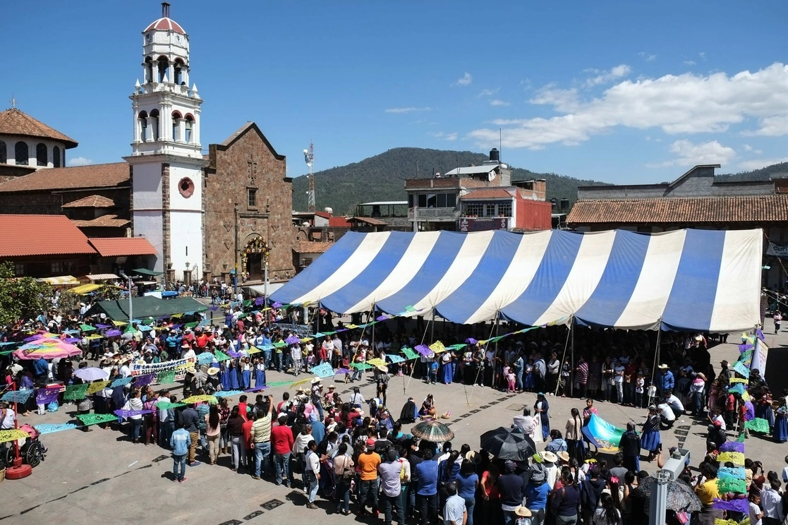 Asamblea en el municipio purépecha autónomo de Cherán, Michoacán. Foto Cuartoscuro / Archivo