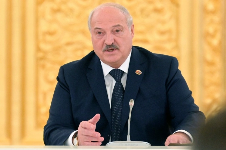 El presidente ruso, Vladimir Putin, agradeció a Alexander Lukashenko por su "trabajo realizado", anunció  la presidencia bielorrusa, luego que el jefe de las milicias Wagner ordenara a sus hombres no continuar su marcha a Moscú y regresar a sus campamentos. Foto Alexander Astafyev / Sputnik / Government Pool Photo vía Ap