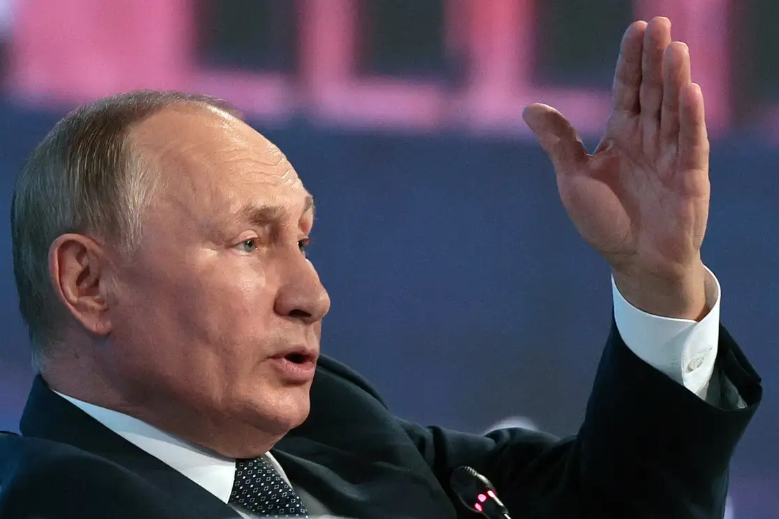 El presidente de Rusia, Vladimir Putin, negó que su país use la energía como un "arma" contra Europa, el 7 de septiembre de 2022. Foto Ap 