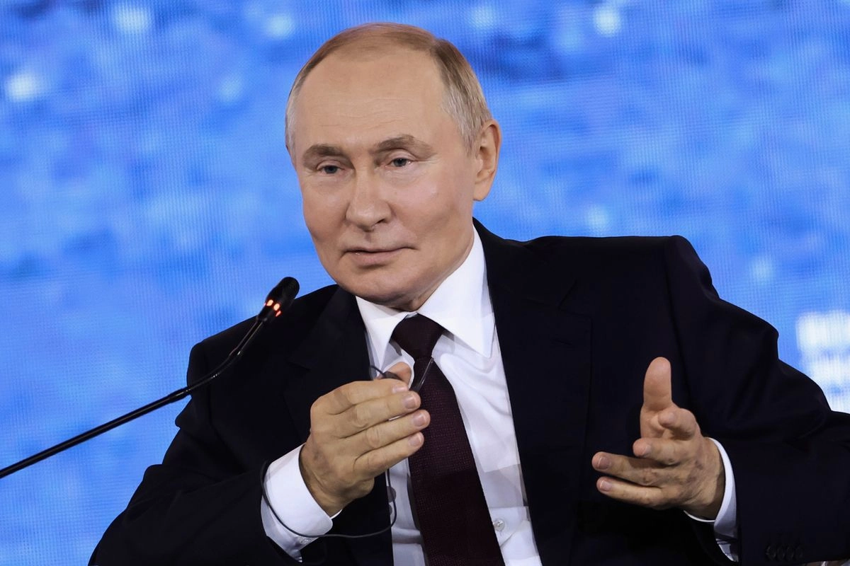 El presidente de ruso, Vladimir Putin, habla en la sesión plenaria del Foro Económico Oriental en Vladivostok, Rusia, el 5 de septiembre de 2025. Foto  