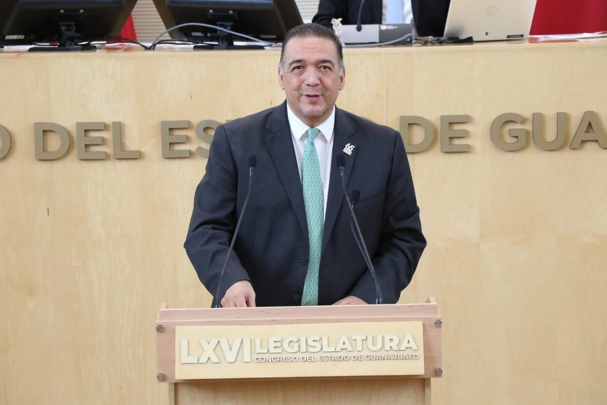 Tal como lo informó La Jornada, el coordinador de los diputados del PVEM, Sergio Contreras, señaló que del año 2019 al 2024 —en el sexenio del gobernador Diego Sinhue Rodríguez Vallejo— el Consejo no informó en qué gastaron casi 38 mil millones de pesos, como establece el decreto que dio vida al organismo. Foto 
