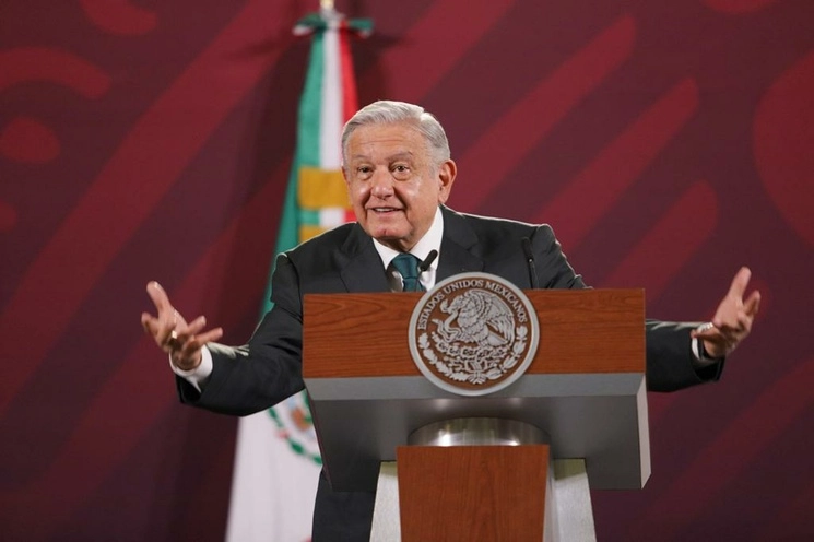 El presidente Andrés Manuel López Obrador durante su conferencia matutina en Palacio Nacional, en la Ciudad de México, el 12 de mayo de 2023. Foto Pablo Ramos