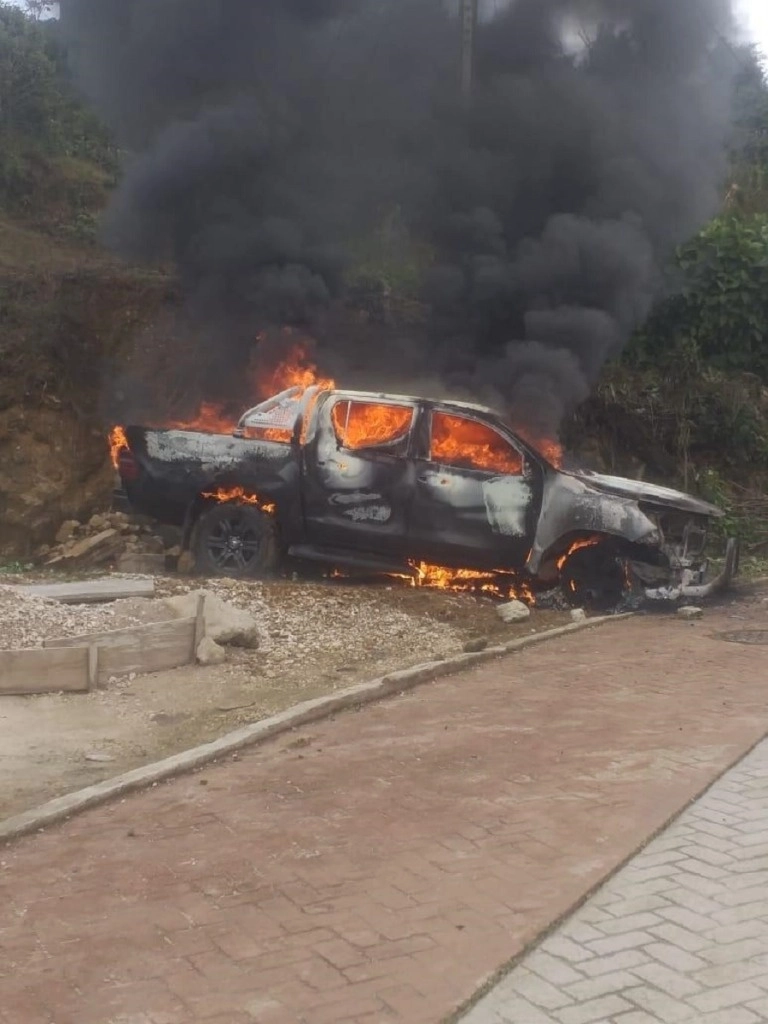 En el municipio de Oxchuc, Chiapas, fue siniestrada la camioneta de la ex diputada local, Cecilia López Sánchez. Foto 'La Jornada'