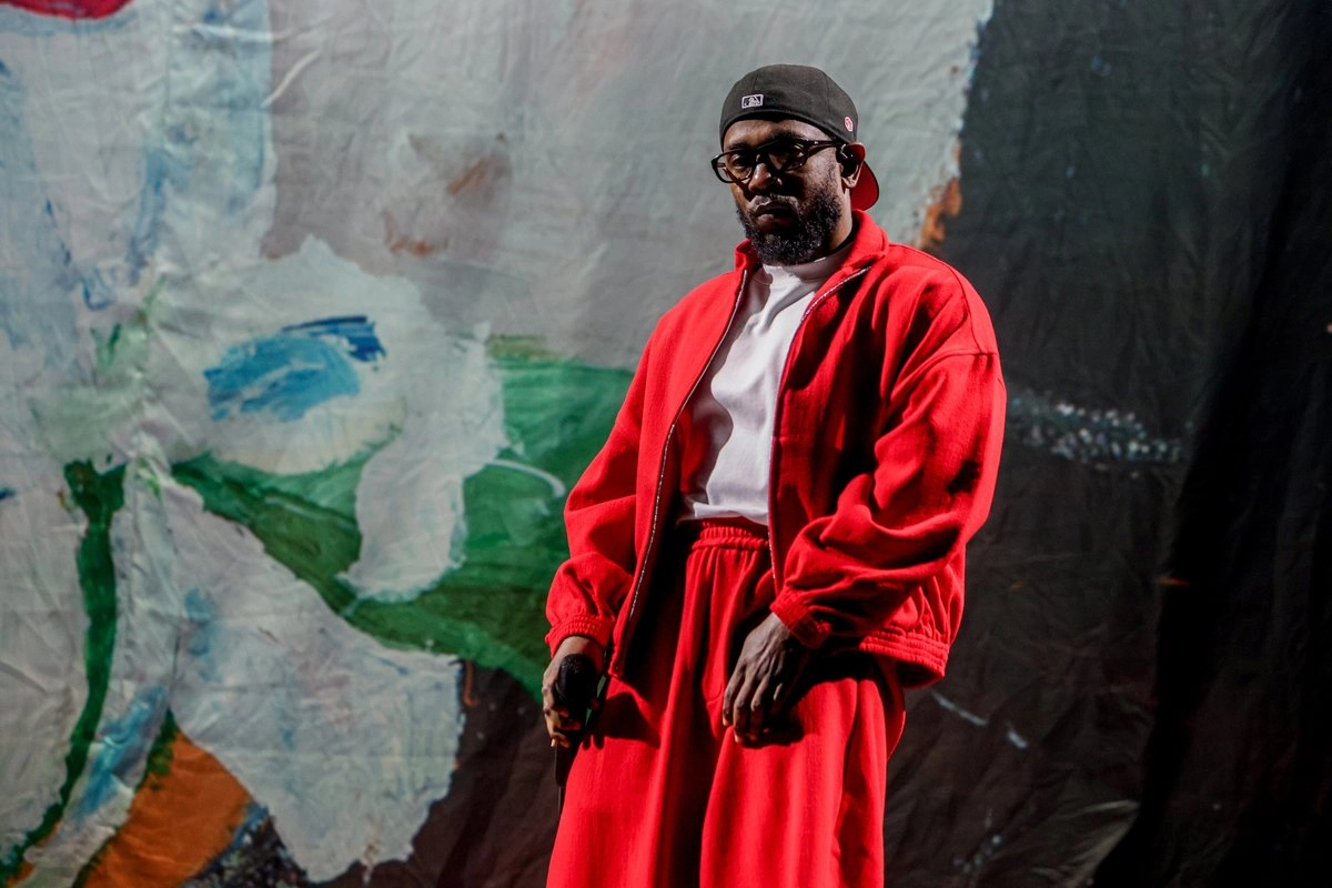 El rapero Kendrick Lamar encabeza con nueve nominaciones la lista de favoritos para los premios Grammy que se entregarán en febrero, informó la Academia de Grabación. Foto 