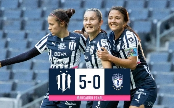 Alicia Cervantes consiguió la única anotación al minuto ocho y llegó a 13 goles para afianzarse como líder en este sector. Foto @rayadas
