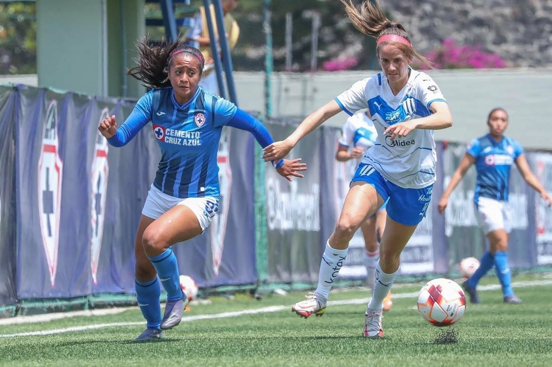 El equipo de Monterrey femenil venció 3-1 a las del Cruz Azul en la jornada 15 del Torneo de Clausura. Foto tomada de la cuenta de Twitter @MaquinaAzulOf
