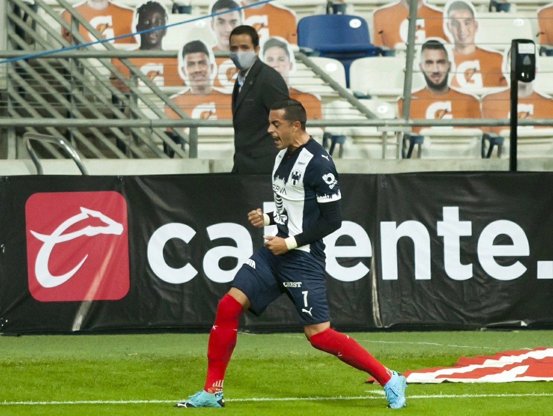 Rogelio Funes Mori celebra el gol que hizo ante el América durante el juego de la fecha 2 del Guardianes 2021. Foto Afp