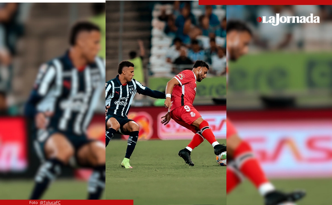El ritmo cambió en la segunda parte del juego; apenas salieron a la cancha los Rayados tras el descanso y en un par de toques consiguieron la remontada. Foto 