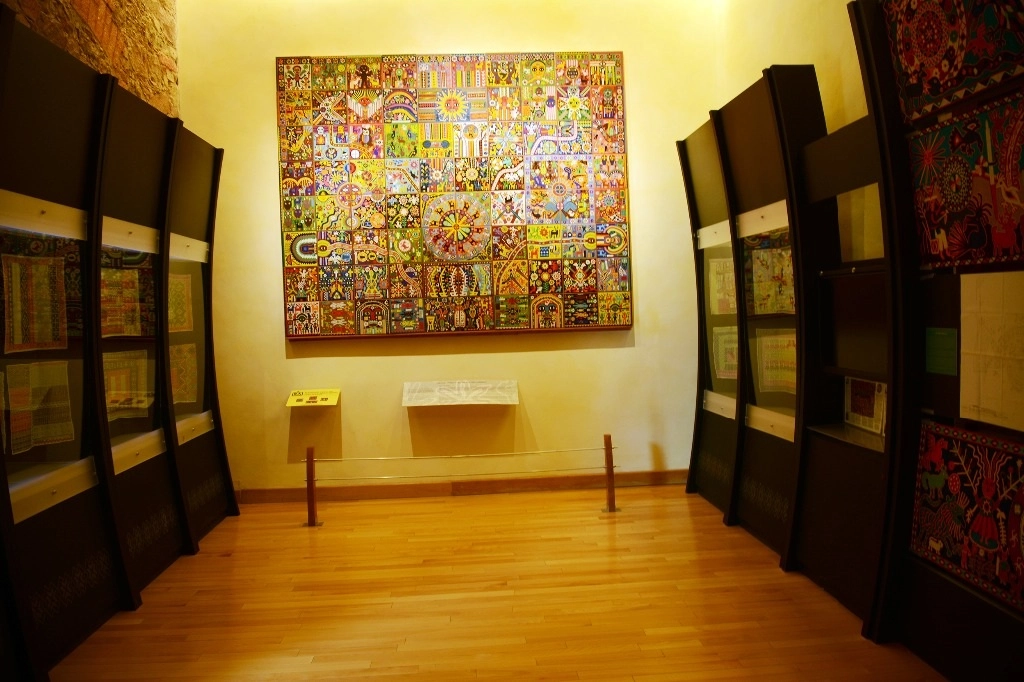 Sala de Arte Huichol del Museo Zacatecano. Foto Alfredo Valadez Rodríguez