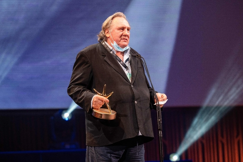 El actor francés, Gérard Depardieu es acusado de violar a una joven en agosto de 2018. Foto Afp 