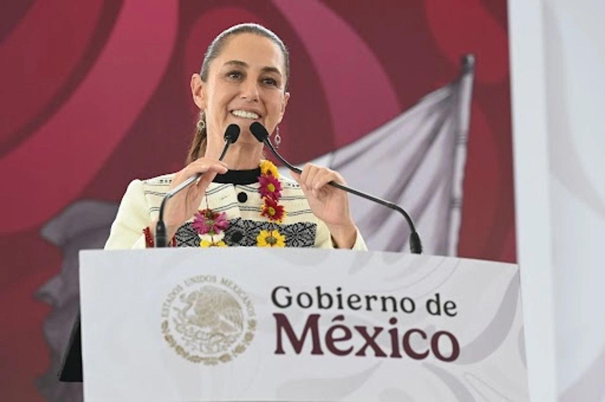La presidenta Claudia Sheinbaum durante la gira por Aguascalientes. Foto 