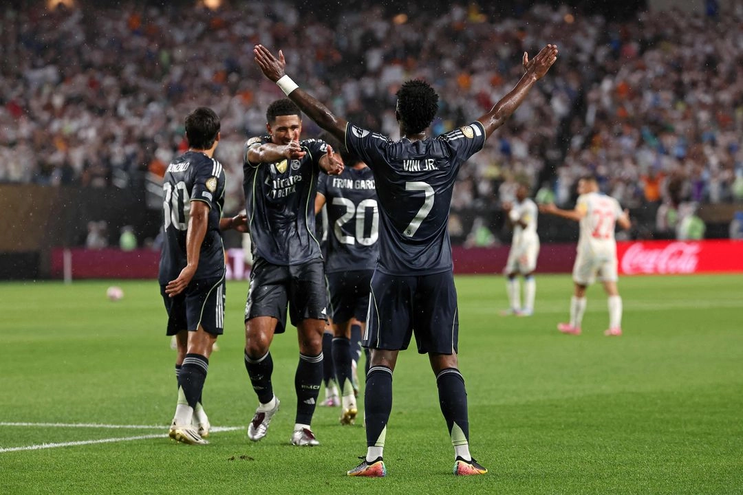 Vinicius (7) marcó el primer tanto de la goleada merengue ante el Salzburgo. Foto