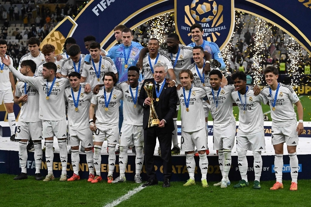 El Real Madrid se proclamó campeón de su cuarta Copa Intercontinental al imponerse 3-0 al Pachuca mexicano en el estadio Lusail de Doha, gracias a los goles del francés Kylian Mbappé y de los brasileños Rodrygo y Vinicius Jr, el 18 de diciembre de 2024. Foto Afp