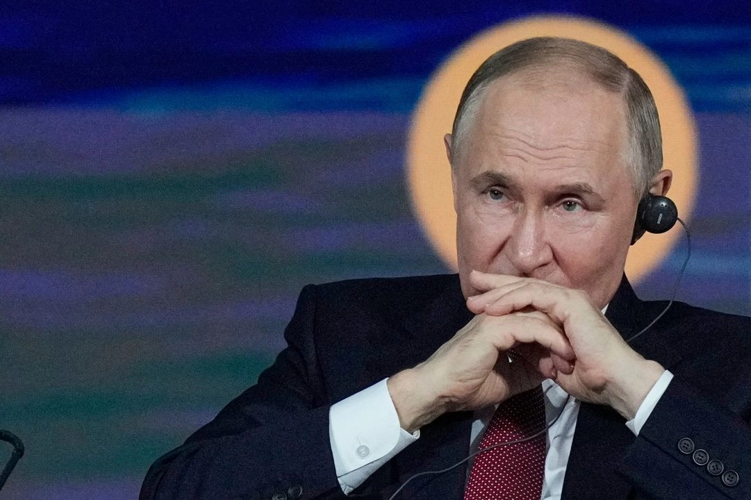 En el Foro Económico de San Petersburgo, el presidente de Rusia, Vladimir Putin, insistió ayer: Toda Ucrania es nuestra. Foto 