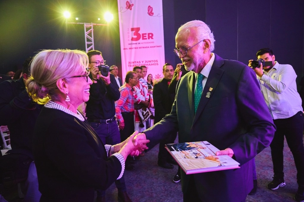 En Nayarit, a través del Sistema DIF Estatal, a cargo de su presidenta, Beatriz Estrada Martínez, se han realizado este año 34 cirugías bariátricas en igual número de mujeres y hombres. Foto La Jornada.