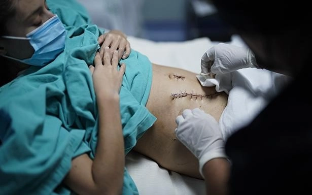 Paciente en recuperación tras trasplante renal. Foto IMSS