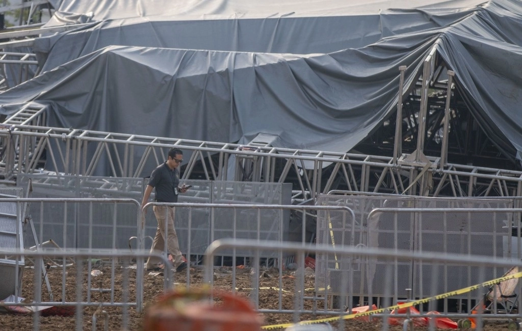 Familiares y amigos celebraron una misa en memoria de las personas que fallecieron durante el desplome de un escenario en la campaña de Movimiento Ciudadano. Foto Cuartoscuro