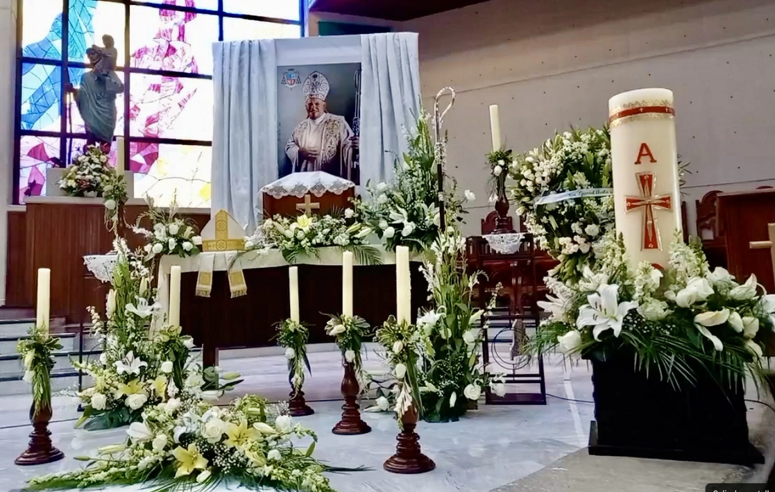 Captura de pantalla del acto religioso en honor al obispo emérito.