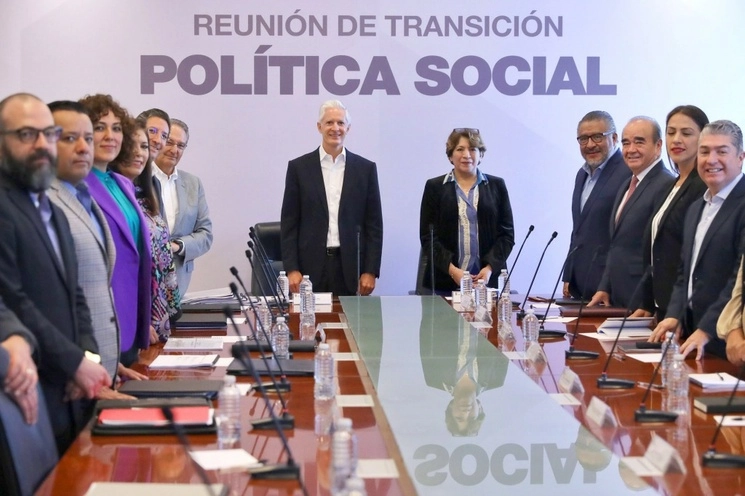 La gobernadora electa, Delfina Gómez, prometió en campaña que no iba a desaparecer el programa de apoyo a las mujeres, pero sí se le cambiaría de nombre. Foto tomada de Twitter @delfinagomeza