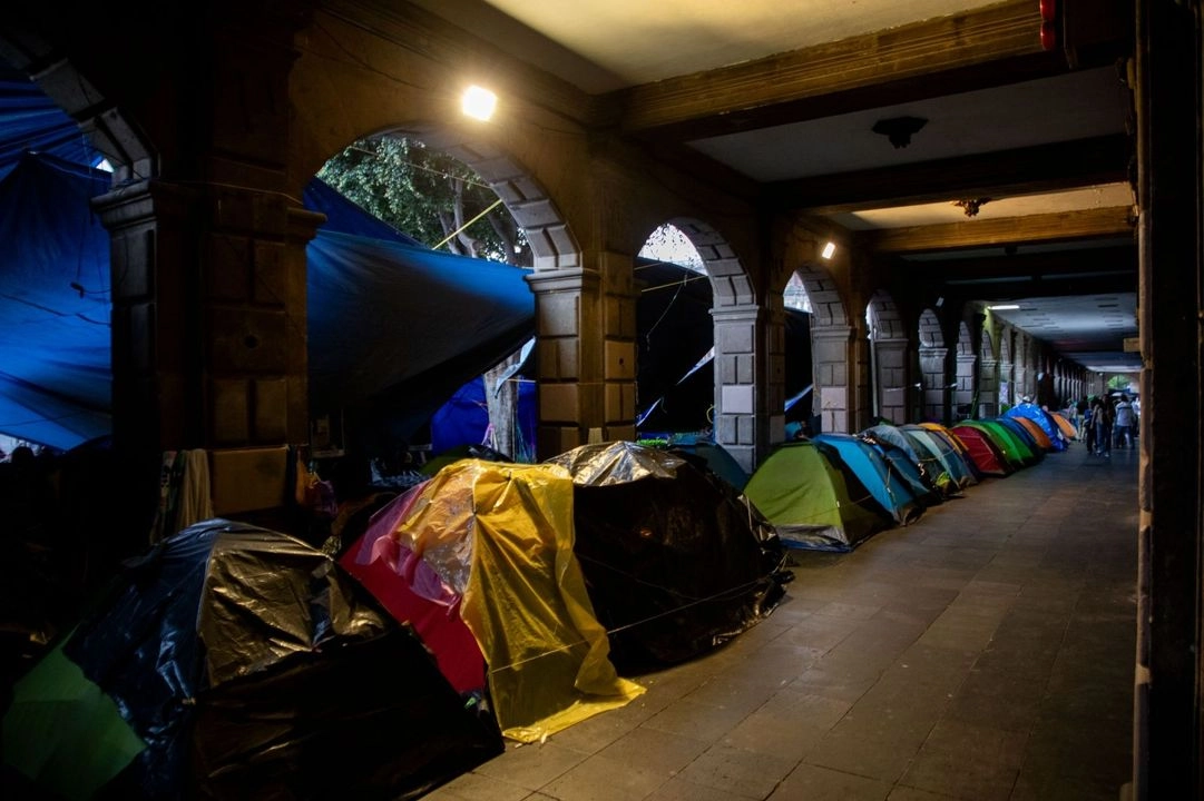 Aspectos del campamento que mantienen los profesores de la CNTE en la plancha del Zócalo y sus alrededores. Foto