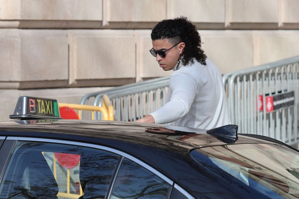 Bruno dijo que el día de los hechos Dani Alves había bebido mucho. Esta mención del posible estado de embriaguez podría esbozar la estrategia de defensa de sus abogados, puesto que el alcohol podría ejercer como atenuante. La imagen, del 6 de febrero de 2024. Foto Afp