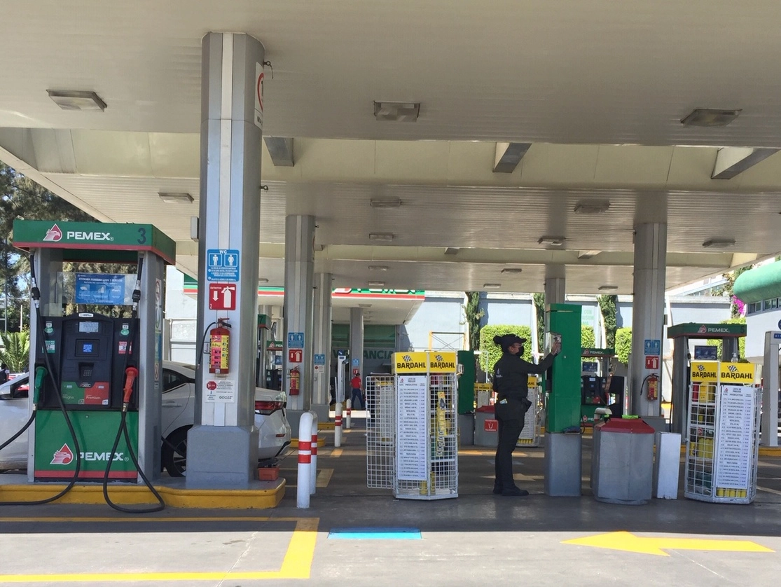 Entre enero y marzo de 2022, la recaudación del IEPS aplicable a gasolina y diésel fue de 20 mil 800 millones de pesos. Foto Guillermo Sologuren / Archivo 