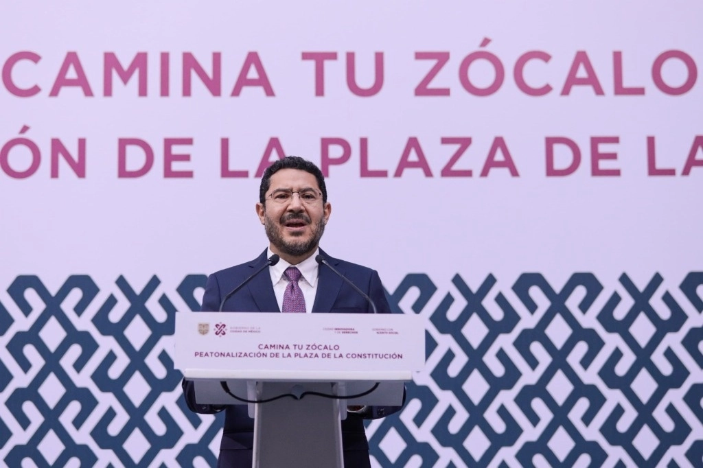 El jefe de Gobierno de la Ciudad de México, Martí Batres Guadarrama, durante la presentación del proyecto de Peatonalización del Zócalo, en la Ciudad de México, el 8 de enero de 2023. Foto Gobierno de la Ciudad de México