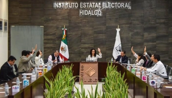El IEEH rechazó dar el registro a la solicitud de coalición parcial de Juntos Haremos Historia (integrada por los partidos Morena, Verde Ecologista de México, Nueva Alianza y Encuentro Social) para contender en los comicios del próximo 7 de junio. Foto ‘La Jornada’