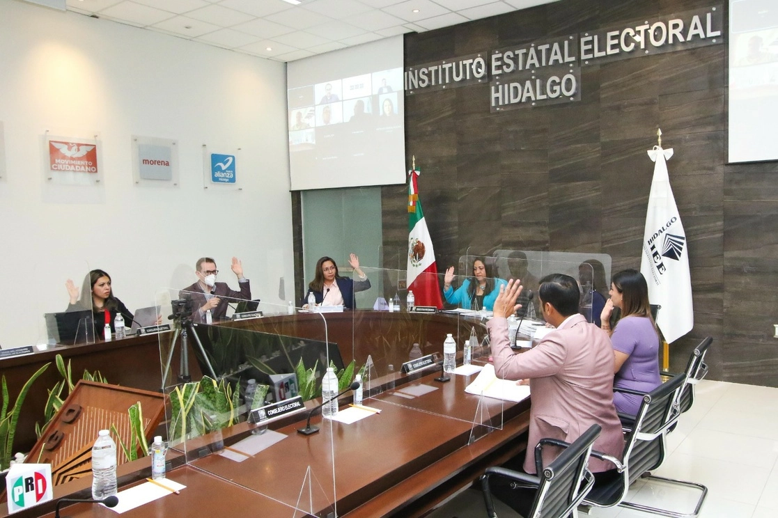María Magdalena González Escalona, consejera presidenta del IEEH encabezó la primera sesión extraordinaria de febrero del órgano electoral. Foto Tomada del Twitter @IEEHidalgo