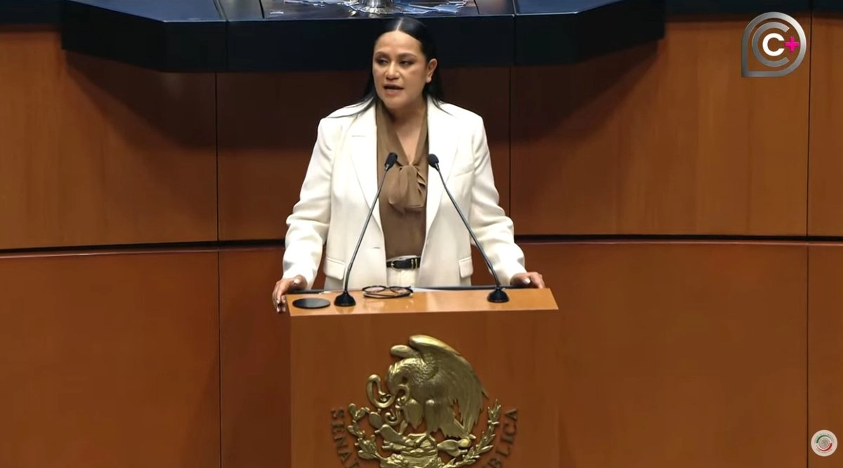 Durante su comparecencia en el Senado, la secretaria del Bienestar Ariadna Montiel, rechazó críticas sobre la reducción de la pobreza. Foto 