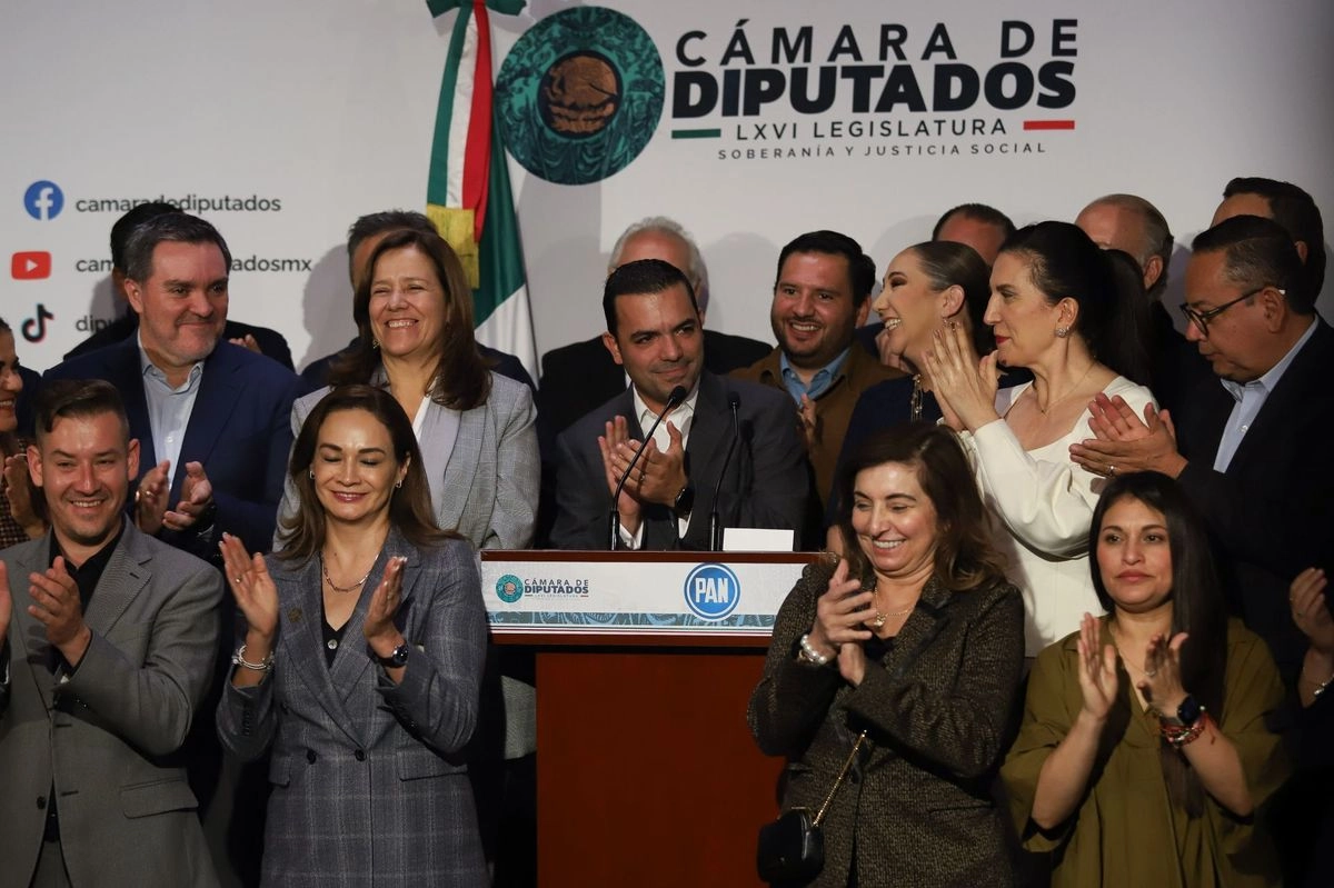 Entre los grupos parlamentarios ya se anticipa que, cuando más tarde, la Jucopo presente al pleno el acuerdo de nombres de presidente, vicepresidentes y secretarios de la mesa, no se alcanzarán los votos de las dos terceras partes necesarias.