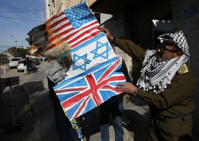 Durante una protesta contra el plan de paz para el Medio Oriente. Foto Afp 
