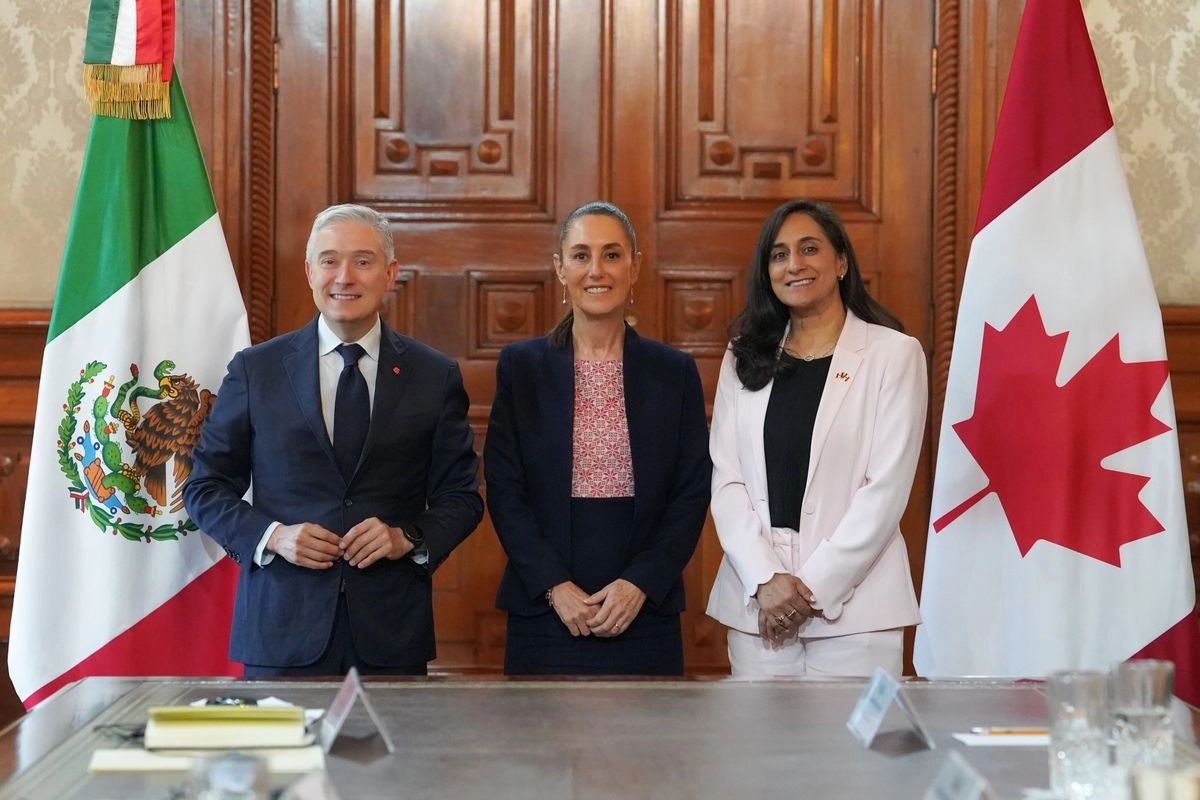El ministro François‑Philippe Champagne, la presidenta Claudia Sheinbaum y la canciller Anita Anand  