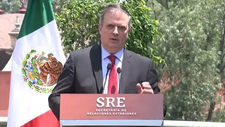 El canciller Marcelo Ebrard, durante el evento de recepción de los dispositivos donados por instituciones privadas. Imagen tomada de la transmisión de Cepropie a través de YouTube