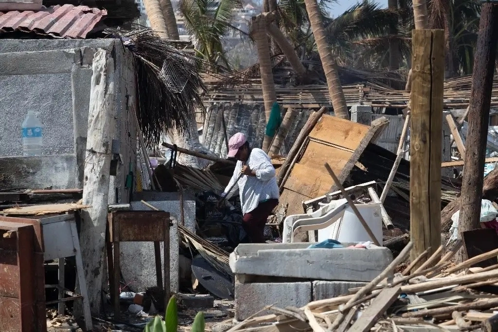 Mientras que en el tema de seguros por daños ocasionados en las viviendas, la delegada del Infonavit indicó que fueron beneficiadas más de 9 mil 776 familias. Foto Alfredo Domínguez / Archivo
