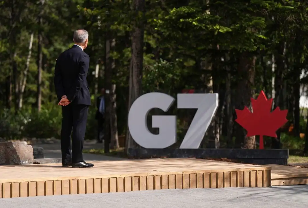 El primer ministro canadiense, Mark Carney, se prepara para recibir a los líderes mundiales en la Cumbre del G7 en Kananaskis, Alberta, Canadá, el lunes 16 de junio de 2025. Foto