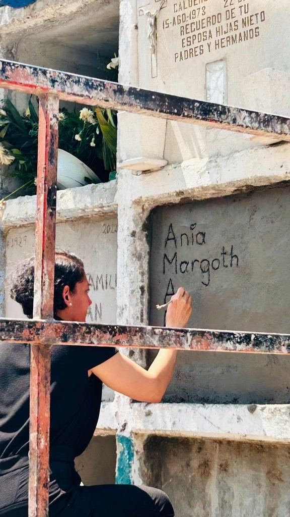 Idheas explicó que después de ocho meses de la desaparición de Ania, la Fiscalía de Michoacán informó de la localización de sus restos mortales, pero fue hasta el 7 de mayo que sus familiares pudieron viajar a México para su identificación. Foto @idheasdh