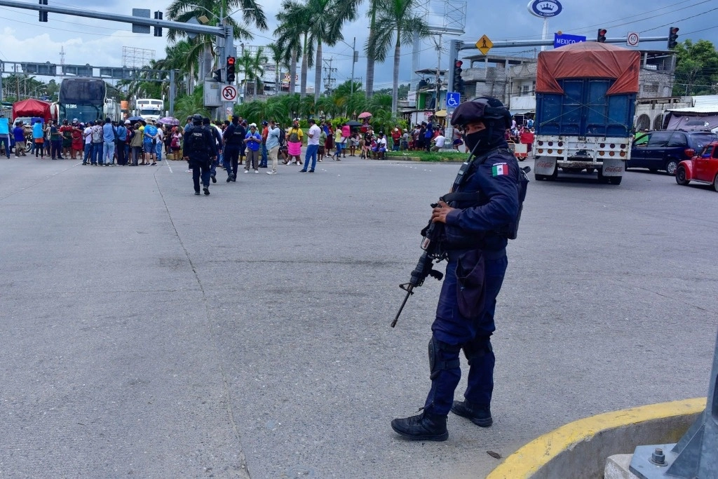 Durante su conferencia, López Obrador dijo que es necesario reforzar las acciones en cuanto a la extorsión para evitar que la gente se vea obligada a pagar cuotas. Foto Cuartoscuro 