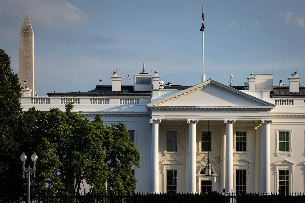 La Casa Blanca en Washington, tras el anuncio el pasado 21 de julio, de Joe Biden, quien se retiró de las elecciones presidenciales de EU. Foto AFP 