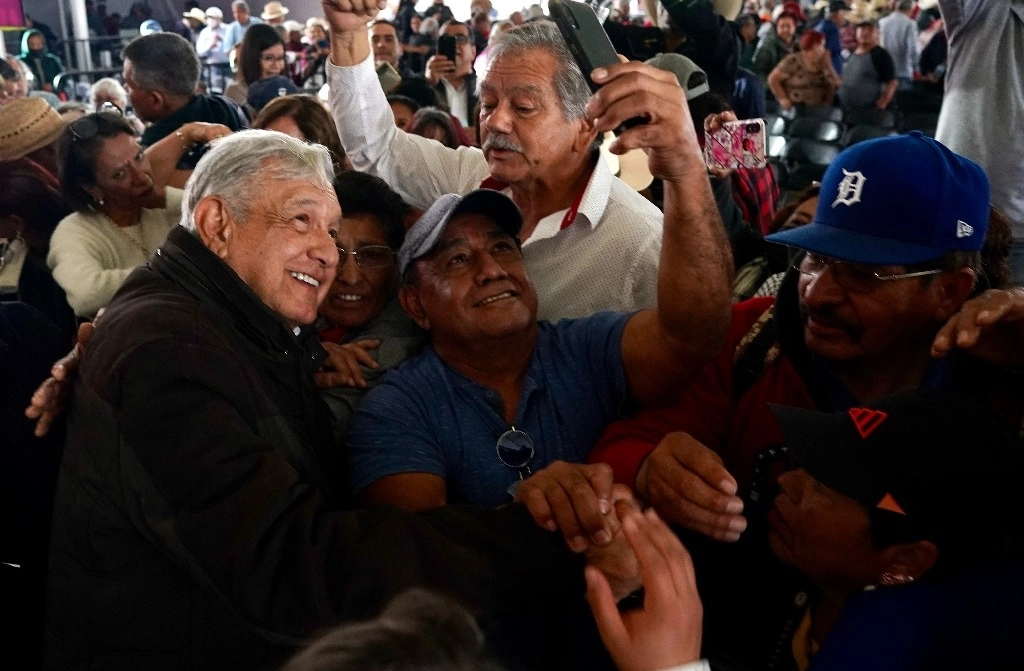 El presidente Andrés Manuel López Obrador durante la gira por Morelia, Michoacán. Foto Presidencia