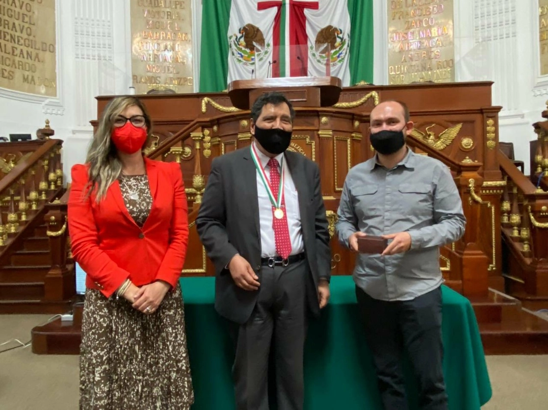 El Congreso de la Ciudad de México entregó la Medalla al Mérito de defensoras y defensores de derechos humanos al Centro Transitorio de Capacitación y Educación Recreativa, El Caracol, el 27 de abril de 2021. Foto tomada del Twitter de @Congreso_CdMex