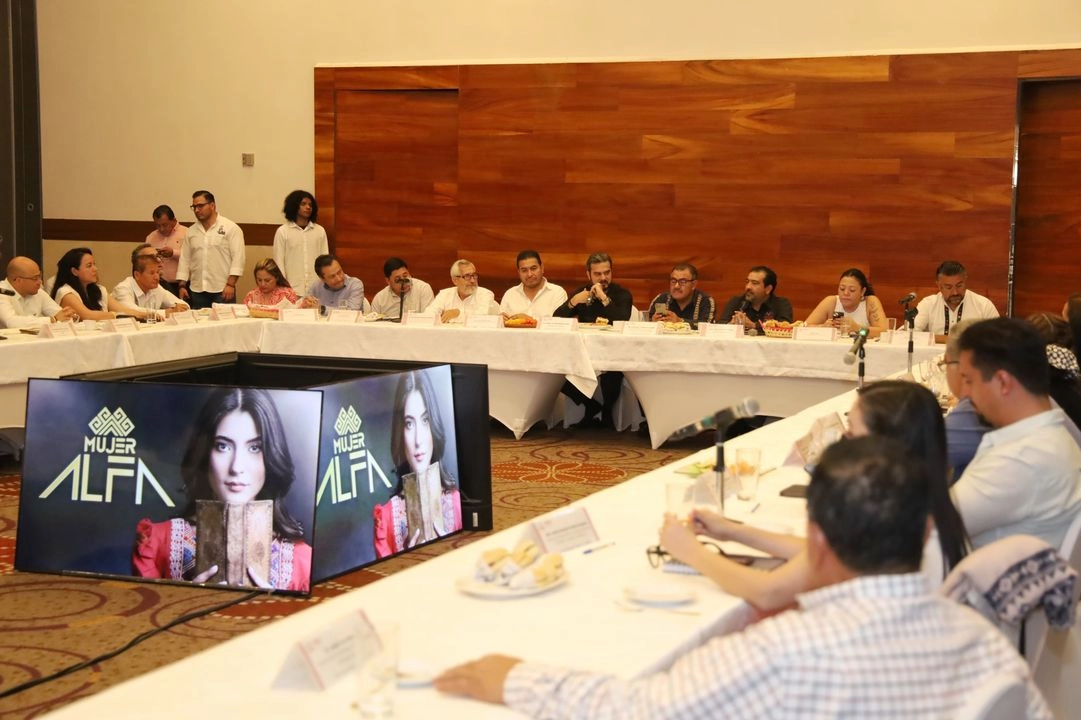 Durante un encuentro del Comité Técnico de Alfabetización de Chiapas se informó que el objetivo del programa "Chiapas Puede" tiene el objetivo principal de abatir el rezago educativo alfabetizando a personas mayores de 15 años que no saben leer ni escribir. Foto 