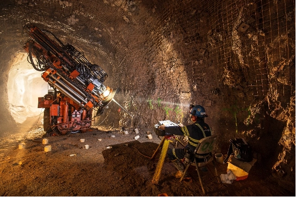 Los reconocimientos se otorgan a las empresas en divisiones como minería subterránea, minería a cielo abierto y plantas. Foto tomada de X @Camimex_Oficial.