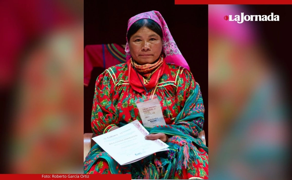 Entre los reconocimientos destaca el Galardón Presidencial a María Serafina Rico José, mujer rarámuri de Baquiriachi, Carichi, Chihuahua, quien se hizo acreedora al máximo premio de la competencia por un guare, contenedor con tapa de palma tejida. Foto 
