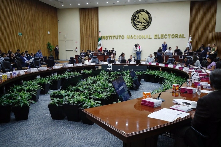 Sala de sesiones del Consejo General del INE en imagen de archivo. Foto Cristina Rodríguez