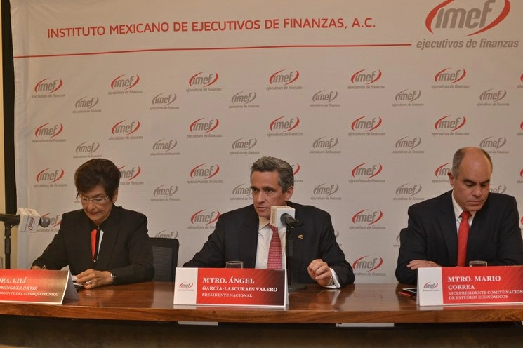 El Instituto Mexicano de Ejecutivos de Finanzas ve aún signos de debilidad en el país, por lo que recortó ligeramente su estimado de crecimiento económico para 2020 de 1.0 a 0.9%. Imagen tomada de @IMEFOficial