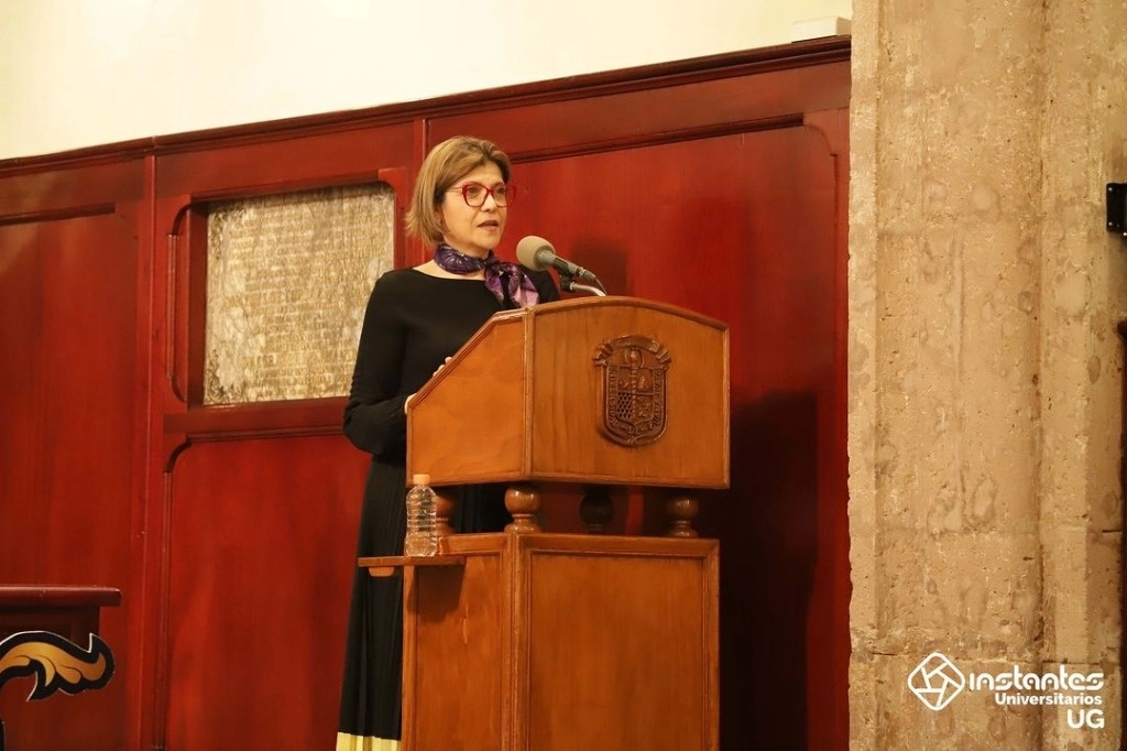 Después de una manifestación de estudiantes que fueron denunciados penalmente por la Universidad de Guanajuato, la rectora general Claudia Susana Gómez López emitió un mensaje donde convoca a un diálogo “para resolver las diferencias”. Imagen tomada de @UdeGuanajuato