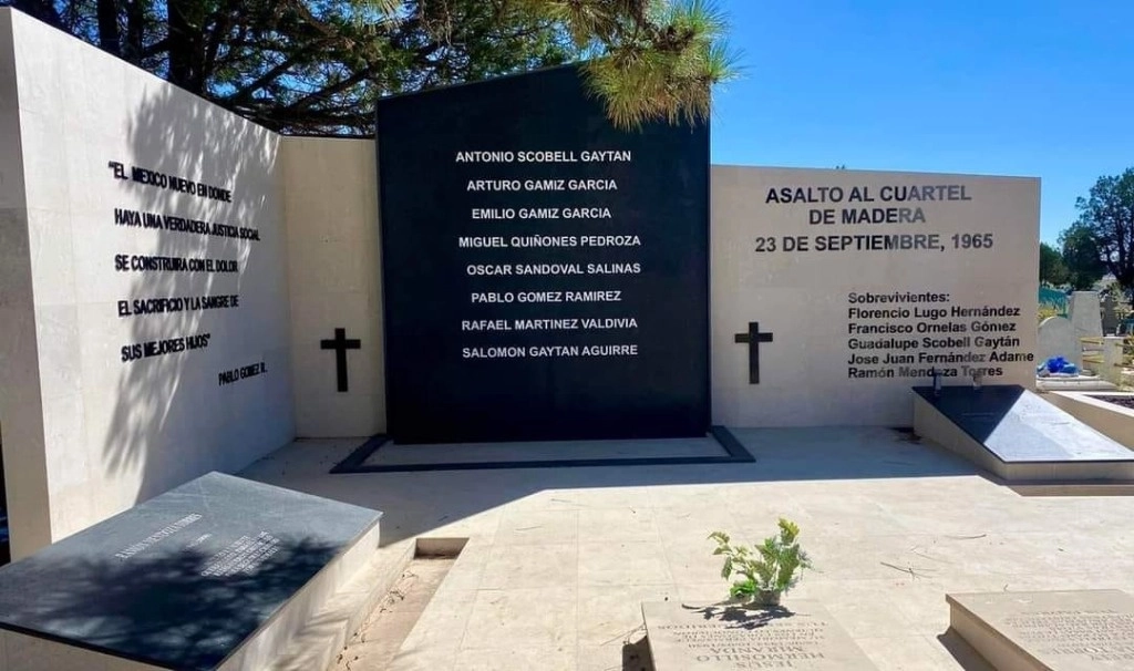 El gobierno municipal de Madera, Chihuahua, que encabeza el partido Morena por primera vez, realizó una ceremonia para recordar a lo caídos en el asalto al cuartel militar en 1965. Foto cortesía Efrén González
