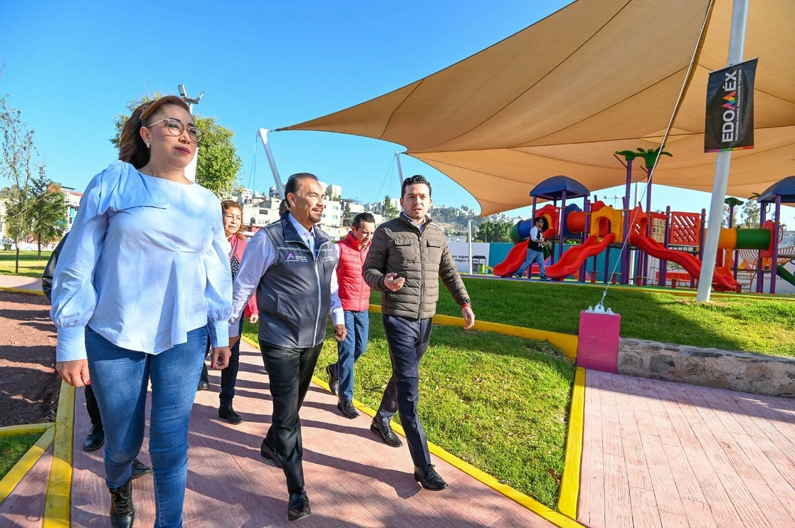 Aspectos del recorrido durante la inauguración. Foto La Jornada