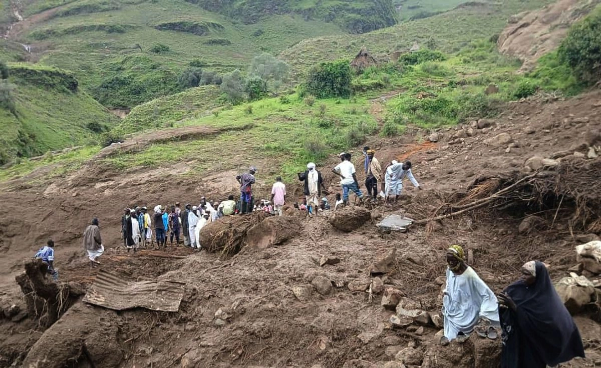 Lugar donde ocurrió un deslizamiento de tierra en la aldea de Tarasin, en las montañas Marrah, en Darfur central, Sudán.